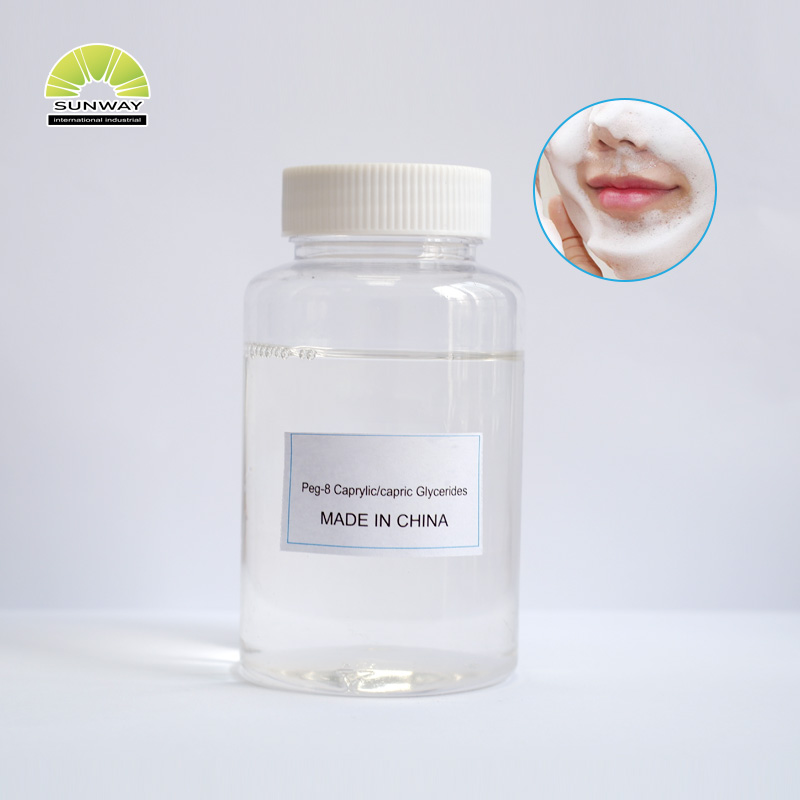 Tägliche Lieferung von Chemikalienrohstoffen für die Fabrik: PEG-8 Capryl-/Caprinsäureglyceride