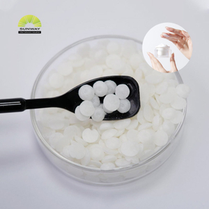 Hersteller liefert Emulgator, cremefarben, wachsartig, fest, 100 %, 20 kg/Fass, PEG-100-Stearat