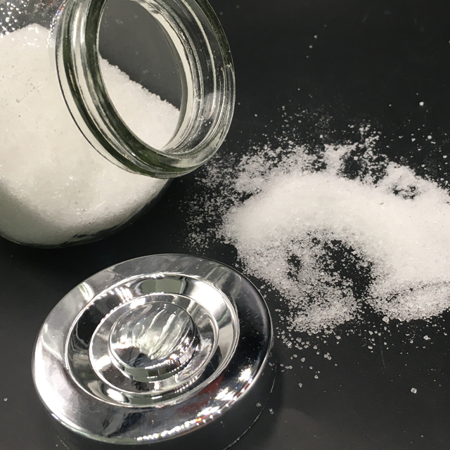 Weißes kristallines Pulver Zitronensäure Lebensmittelqualität Zitronensäure in Industriequalität wasserfreier Preis